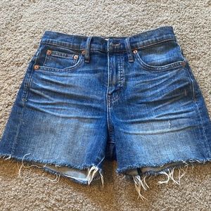 Madewell denim shorts size 24